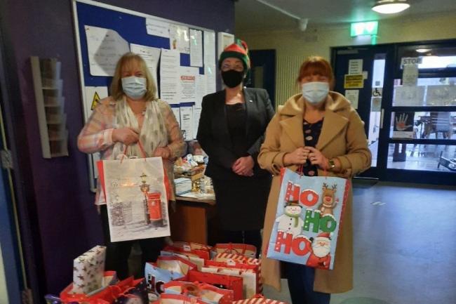 Co-op staff give a festive helping hand to Women’s Aid refuge in Alexandria