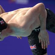 Balloch swimmer Ross Murdoch through to  200m breaststroke semi final at Olympics