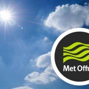 Dumbarton is set to get temperatures in the mid-20s on Monday and Tuesday (Canva/Met Office)