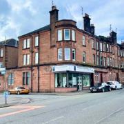 This stunning Dumbarton Road flat is currently on the market for offers over £80,000